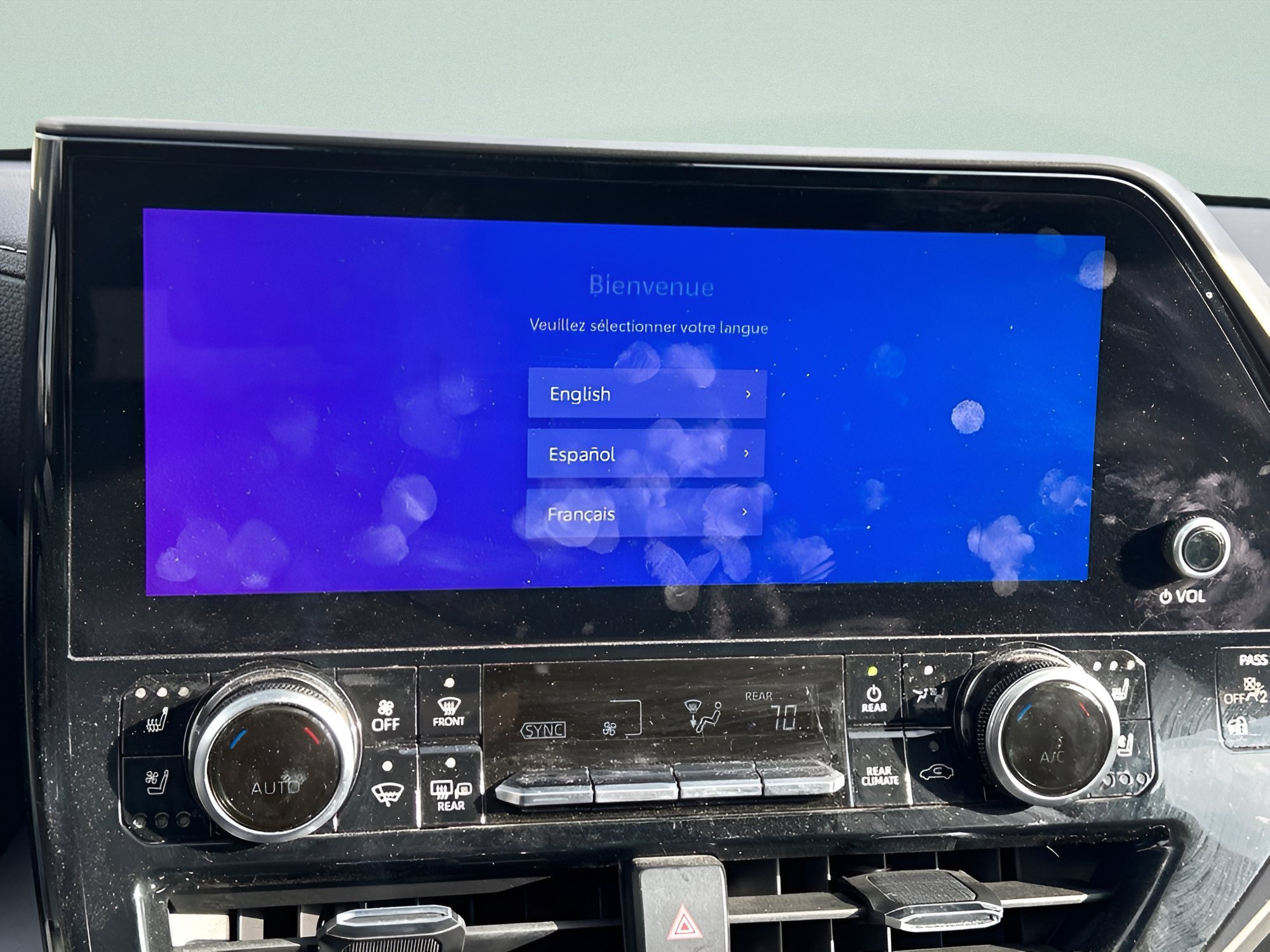 Used 2024 Toyota Highlander Limited AWD/4WD image 28