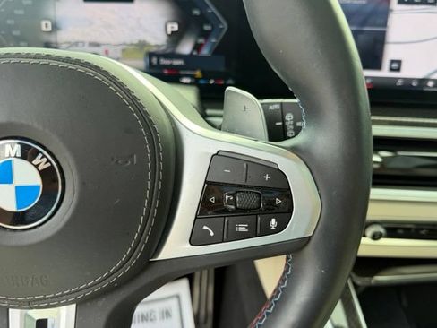 Used 2025 BMW X5 M60i AWD/4WD image 23