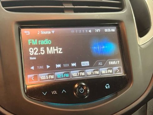 Used 2016 Chevrolet Trax LS AWD/4WD image 14