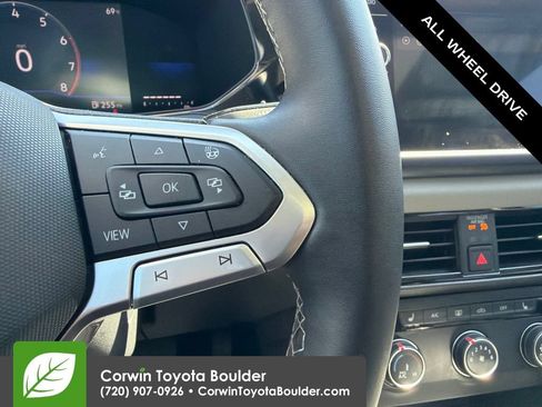 Used 2022 Volkswagen Taos SE w/ Panoramic Sunroof Package AWD/4WD image 33
