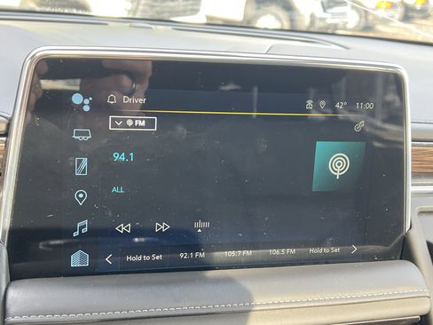 Used 2023 Chevrolet Tahoe LT w/ Luxury Package image 23