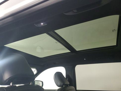 New 2025 Jeep Grand Cherokee L Limited image 17