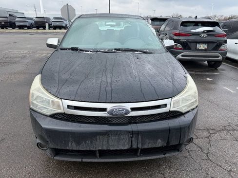 Used 2010 Ford Focus SEL image 3