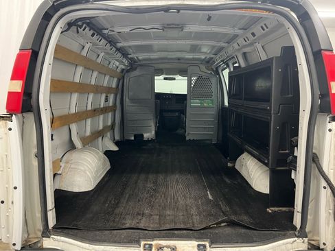 Used 2014 GMC Savana 2500 image 3