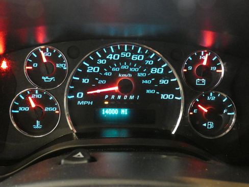 Used 2023 GMC Savana 2500 w/ Driver Convenience Package image 16