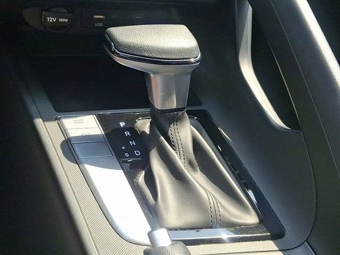 Certified 2024 Hyundai Elantra SE FWD image 14