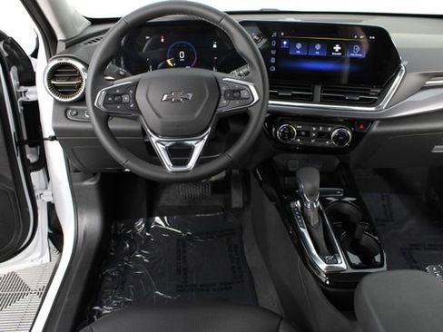 New 2026 Chevrolet Trax ACTIV FWD image 9