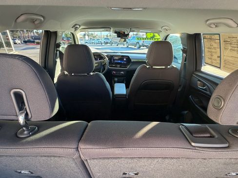 Used 2024 Chevrolet TrailBlazer LS w/ LS Convenience Package image 23