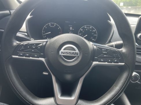 Used 2022 Nissan Altima 2.5 S FWD image 12