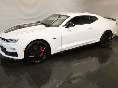 Used 2024 Chevrolet Camaro SS w/ Redline Edition RWD image 2