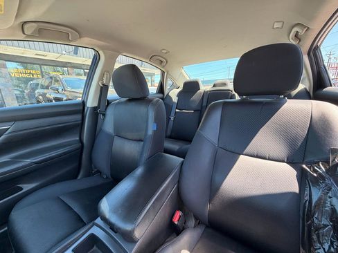 Used 2016 Nissan Altima 2.5 SR FWD image 13