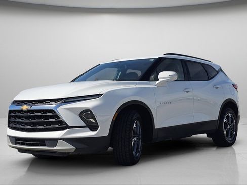 Used 2024 Chevrolet Blazer LT AWD/4WD image 18
