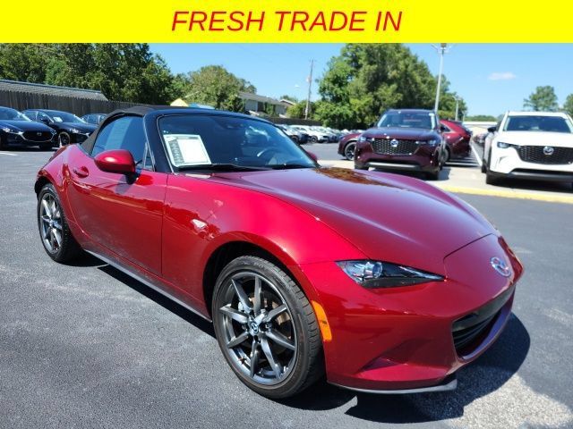 Used 2021 MAZDA MX-5 Miata Grand Touring RWD image 7