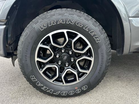 Used 2016 Ford F150 XLT w/ Equipment Group 302A Luxury AWD/4WD image 15
