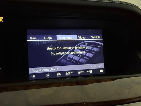 Used 2011 Mercedes-Benz S 550 4MATIC image 34