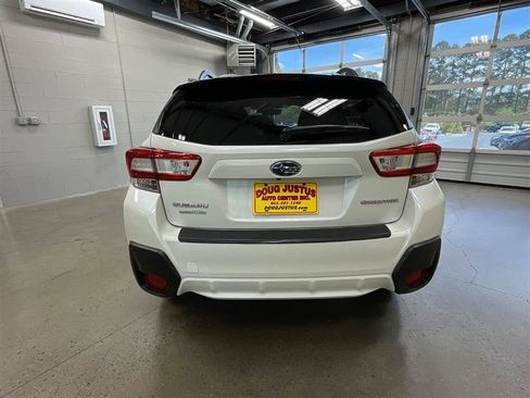 Used 2018 Subaru Crosstrek 2.0i Premium image 4