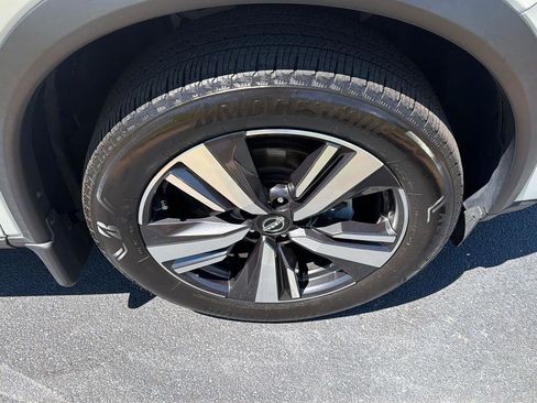 Used 2023 Nissan Rogue Platinum w/ Platinum Premium Package AWD/4WD image 43