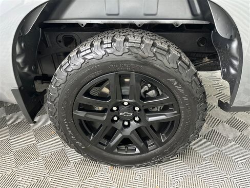 Used 2023 Chevrolet Silverado 1500 Custom image 20