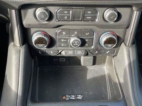 Used 2023 Chevrolet Tahoe Z71 w/ Z71 Off-Road Package image 25