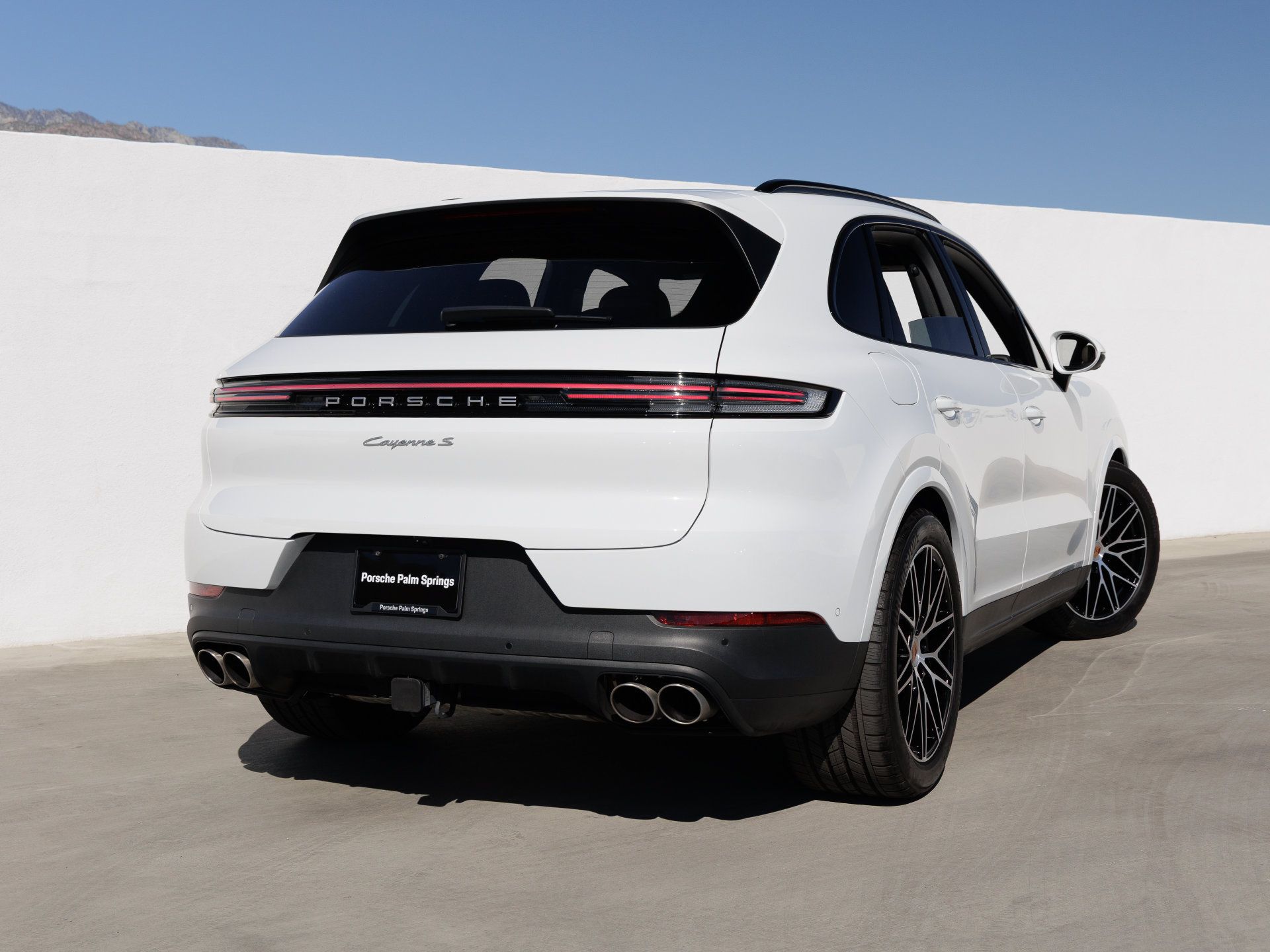 Used 2026 Porsche Cayenne S AWD/4WD image 7