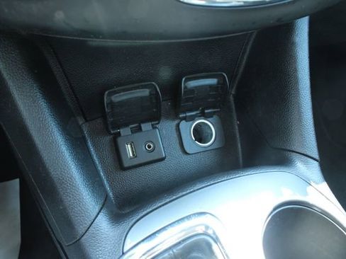 Used 2016 Chevrolet Cruze LT FWD image 18