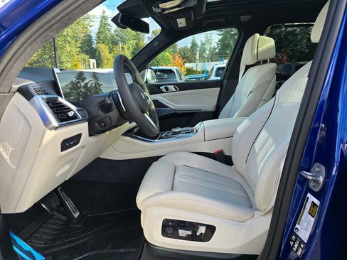 New 2026 BMW X5 M60i image 22