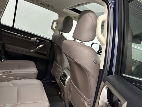 Used 2021 Lexus GX 460 Premium image 40