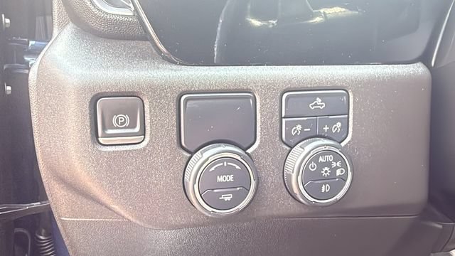 Used 2023 Chevrolet Silverado 1500 RST RWD image 12