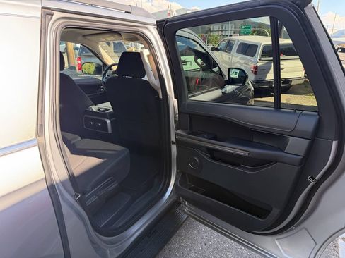 Used 2022 Ford Expedition Max XL AWD/4WD image 22