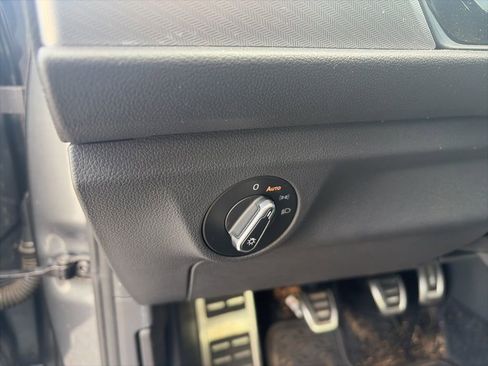 Used 2024 Volkswagen Jetta Sport image 19