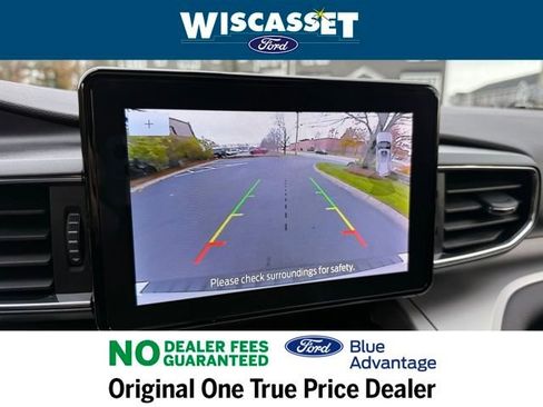 Certified 2022 Ford Explorer XLT w/ Equipment Group 202A image 13