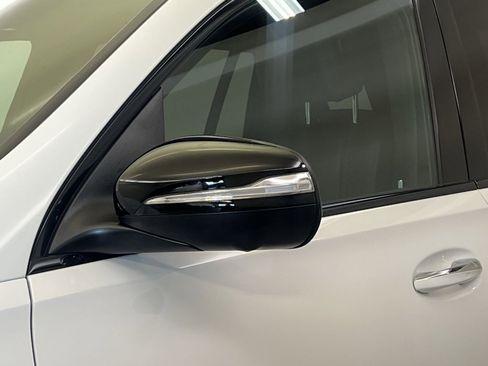 Used 2022 Mercedes-Benz GLS 450 4MATIC image 32