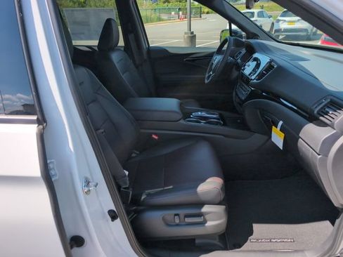 New 2026 Honda Ridgeline Black Edition image 11