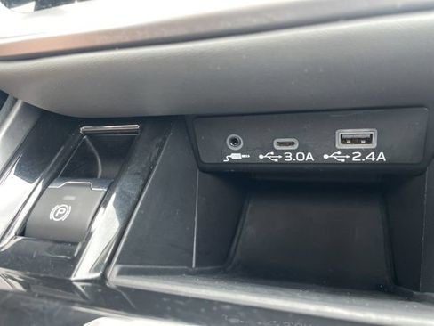 Used 2025 Subaru Outback Onyx Edition AWD/4WD image 29