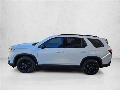 New 2025 Honda Pilot Black Edition image 5