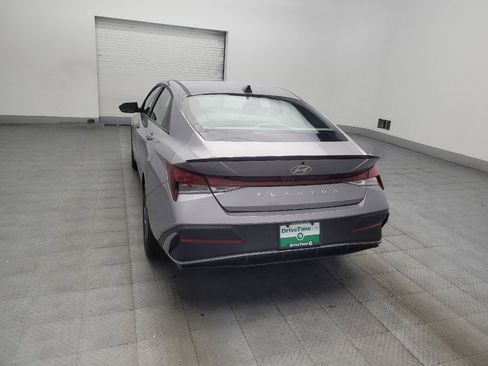 Used 2025 Hyundai Elantra Sport FWD image 6