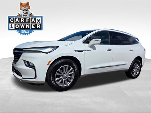 Used 2024 Buick Enclave Premium image 2