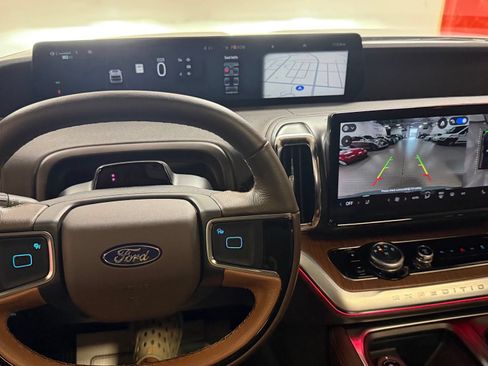 Used 2025 Ford Expedition King Ranch AWD/4WD image 56