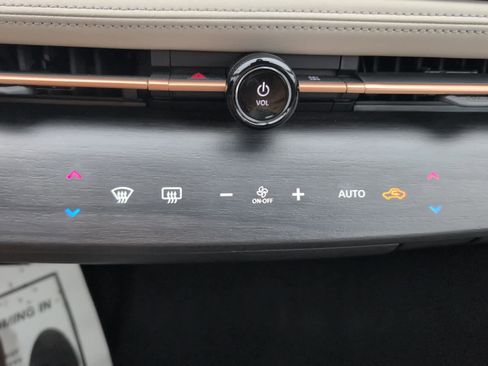 Used 2024 Nissan Ariya FWD image 22