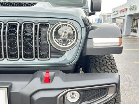 New 2026 Jeep Wrangler Unlimited Rubicon AWD/4WD image 3