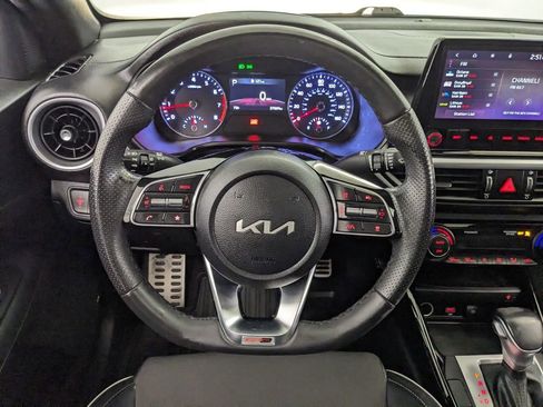 Used 2024 Kia Forte GT-Line w/ GT-Line Premium Package FWD image 12