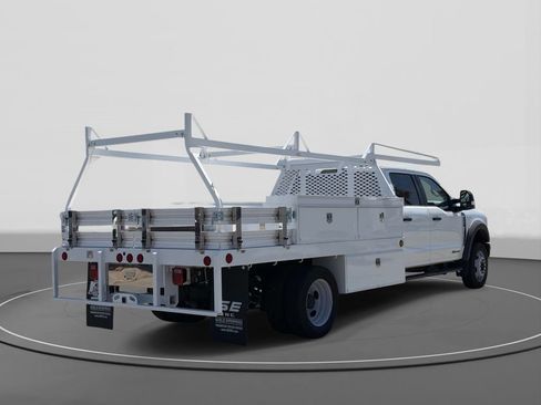 New 2025 Ford F550 4x4 Crew Cab Super Duty image 4