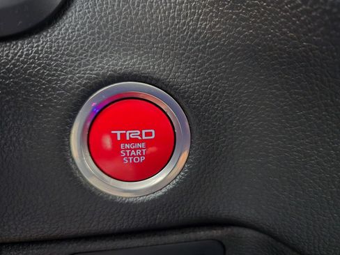 Used 2022 Toyota Tundra Limited w/ TRD Off-Road Package AWD/4WD image 28