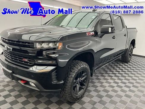 Used 2022 Chevrolet Silverado 1500 LT Trail Boss w/ LT Trail Boss Premium Package AWD/4WD image 1