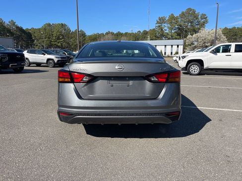 Used 2024 Nissan Altima 2.5 SV image 6