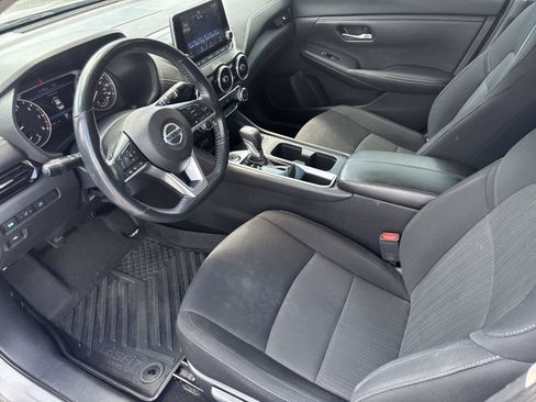 Used 2022 Nissan Sentra SV FWD image 9