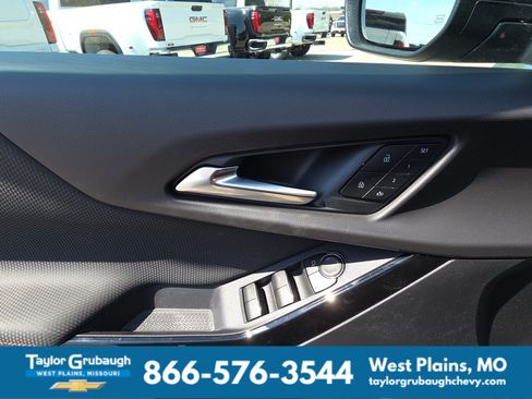 New 2026 Chevrolet Equinox RS w/ Convenience Package III FWD image 13