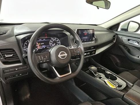 Used 2024 Nissan Rogue SV AWD/4WD image 13