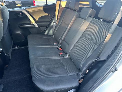 Used 2018 Toyota RAV4 LE w/ All Weather Liner Package image 20