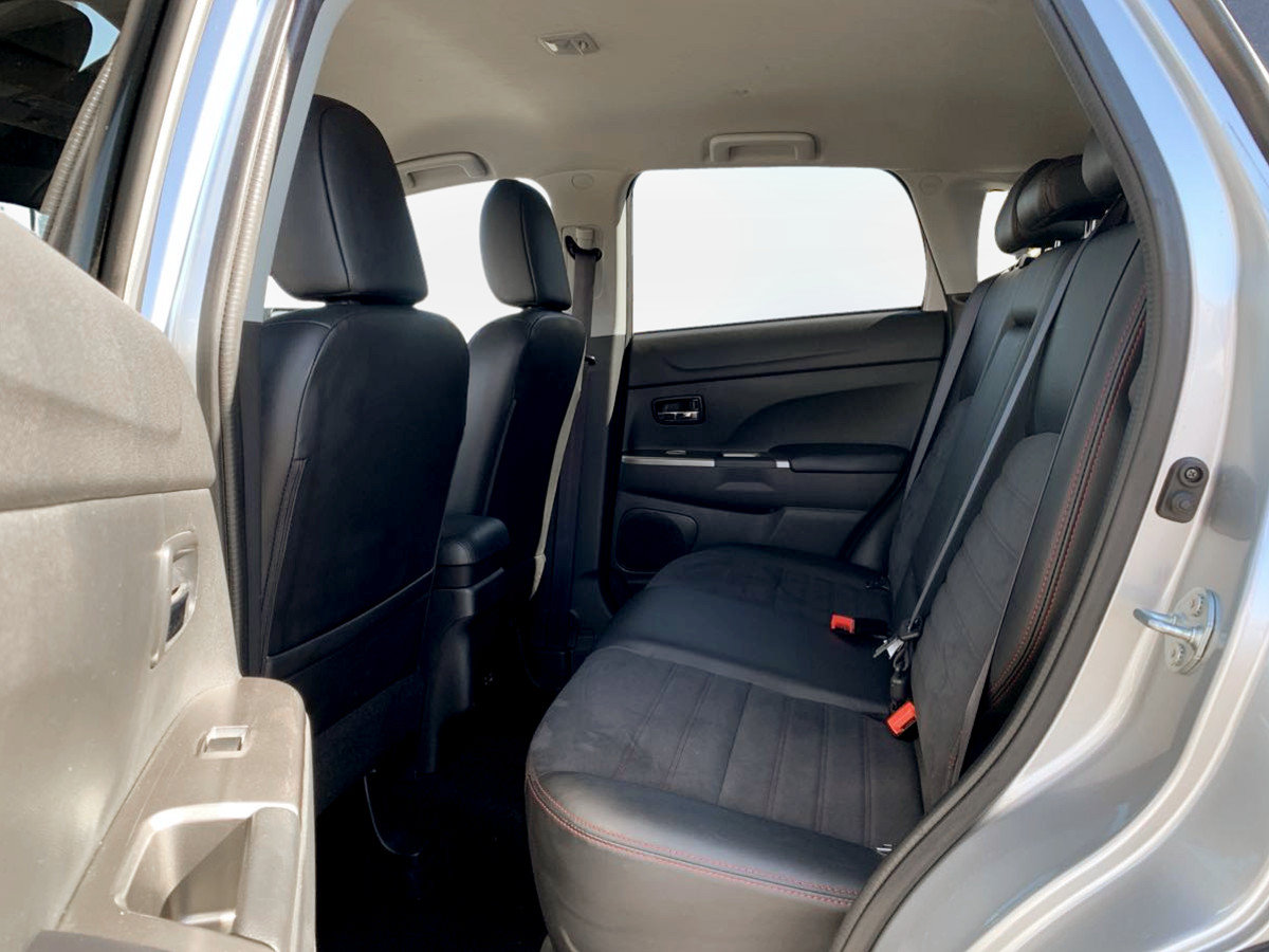 Used 2024 Mitsubishi Outlander Sport ES AWD/4WD image 17